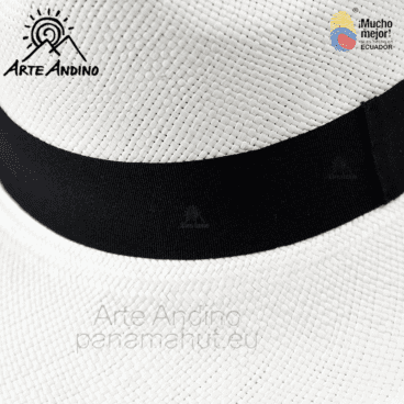 Ein weiß-schwarzer Hut mit einem SCHWARZ Hutband mit Schlaufe oder Schleife in verschiedenen Größen.